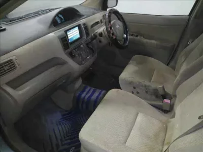 Toyota RAUM