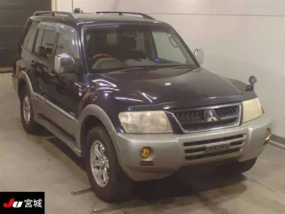 Mitsubishi PAJERO