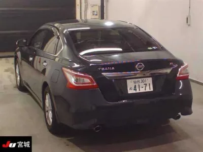Nissan TEANA