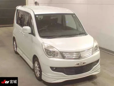 Mitsubishi DELICA D2