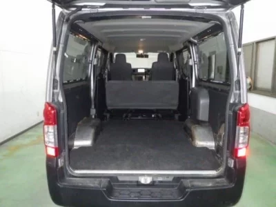 Nissan CARAVAN VAN