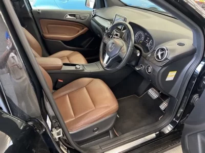 Mercedes-Benz B CLASS
