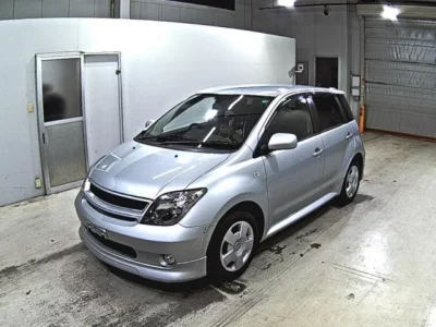 Toyota IST
