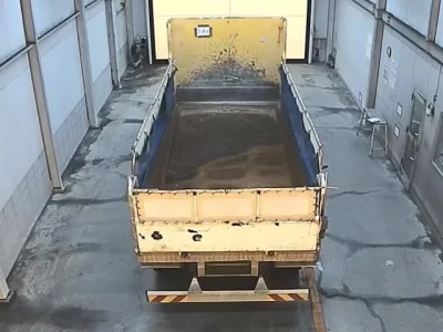 Isuzu TRUCK