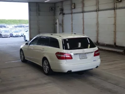 Mercedes-Benz E CLASS WAGON