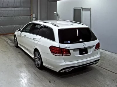 Mercedes-Benz E CLASS WAGON