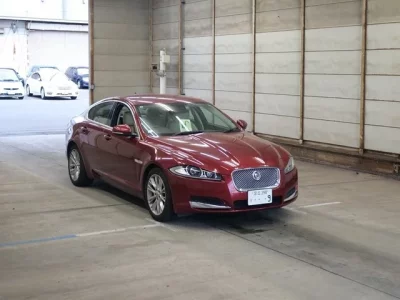 Jaguar XF SERIES
