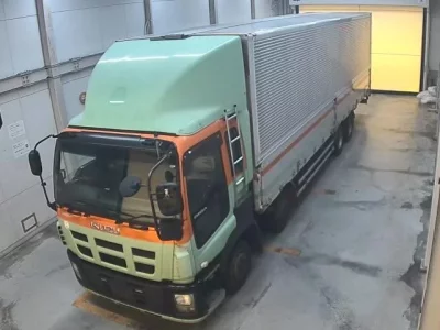 Isuzu TRUCK