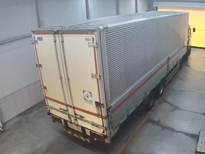 Isuzu TRUCK