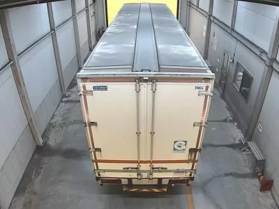 Isuzu TRUCK