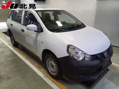 Nissan AD