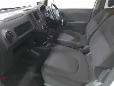 Nissan AD