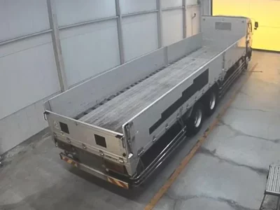 Isuzu TRUCK