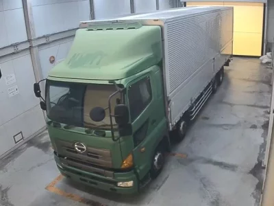 Hino TRUCK