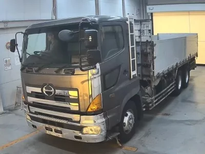 Hino TRUCK