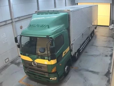 Hino TRUCK