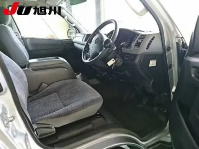 Toyota REGIUS ACE VAN
