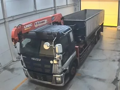 Isuzu TRUCK