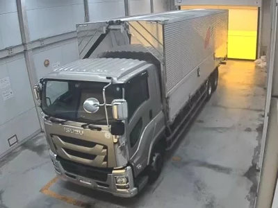 Isuzu TRUCK