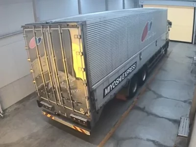 Isuzu TRUCK