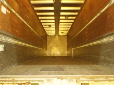 Isuzu TRUCK
