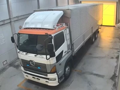 Hino TRUCK