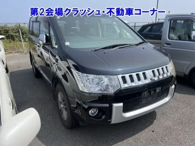 Mitsubishi DELICA D5