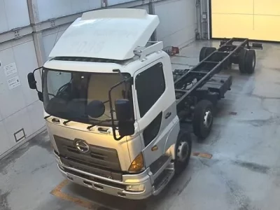 Hino TRUCK