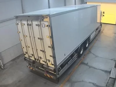Hino TRUCK