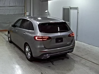 Mercedes-Benz B CLASS