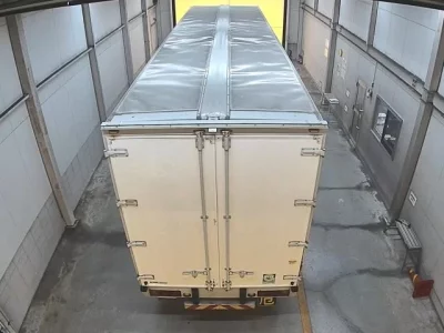 Isuzu TRUCK