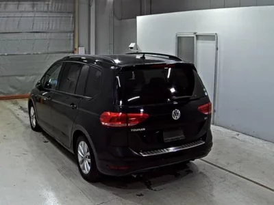 Volkswagen GOLF TOURAN