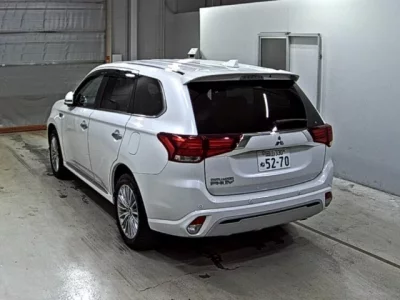 Mitsubishi OUTLANDER PHEV