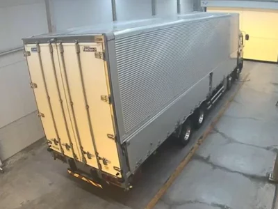Isuzu TRUCK
