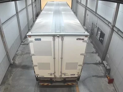 Isuzu TRUCK