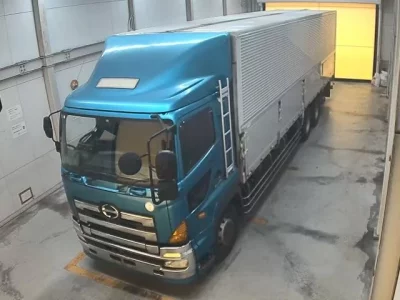 Hino TRUCK