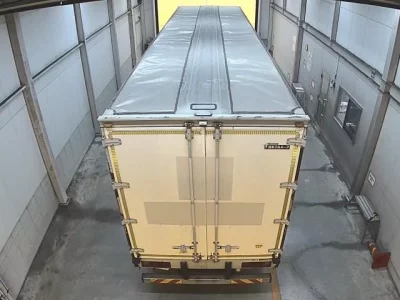 Isuzu TRUCK