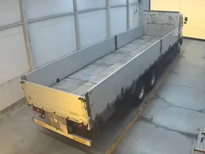 Hino TRUCK