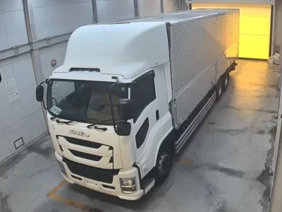 Isuzu TRUCK