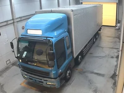 Isuzu TRUCK