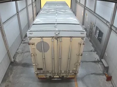 Isuzu TRUCK