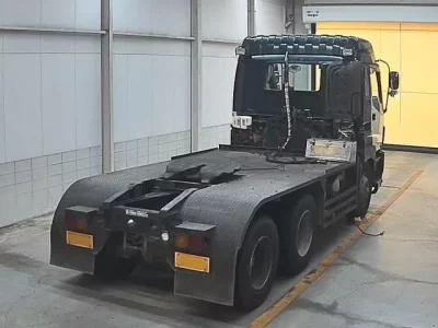 Isuzu TRUCK