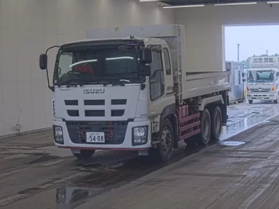 Isuzu GIGA
