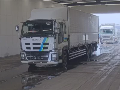 Isuzu GIGA