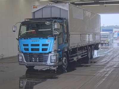 Isuzu GIGA