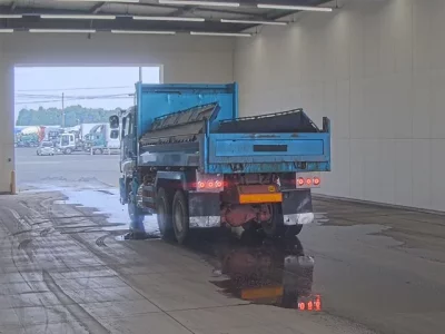 Isuzu GIGA