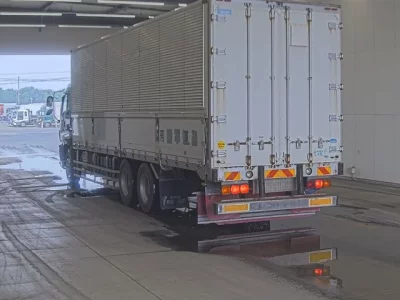 Isuzu GIGA