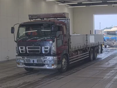 Isuzu GIGA