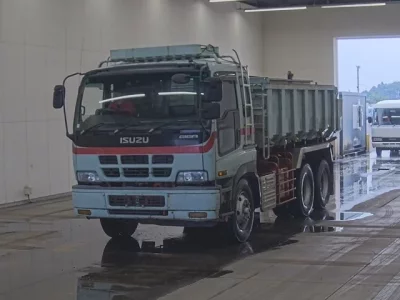 Isuzu GIGA