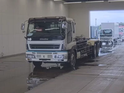 Isuzu GIGA